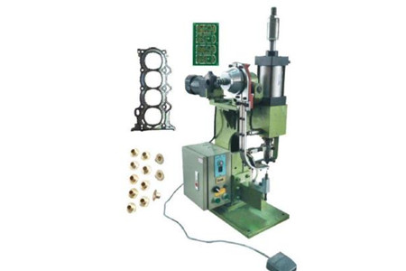 如何用單頭單頭氣液增壓鉚釘機(jī)提高生產(chǎn)效率和質(zhì)量,？